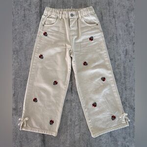 Zara Cream Embroidered Minnie Mouse Jeans Size 6